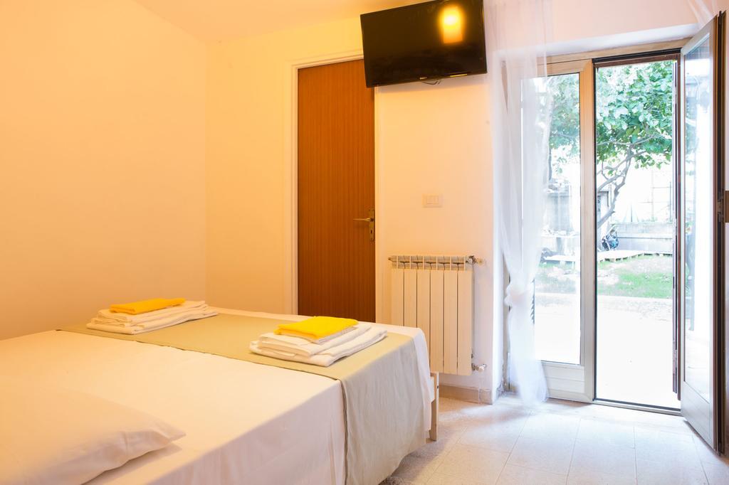 Bed and Breakfast Villino Elda Roma Habitación foto